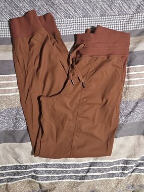 Lululemon Dance Studio Jogger